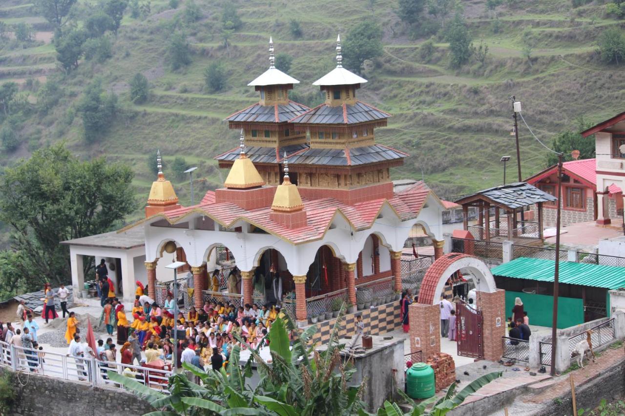 Veda Inn Chakrata Exteriér fotografie